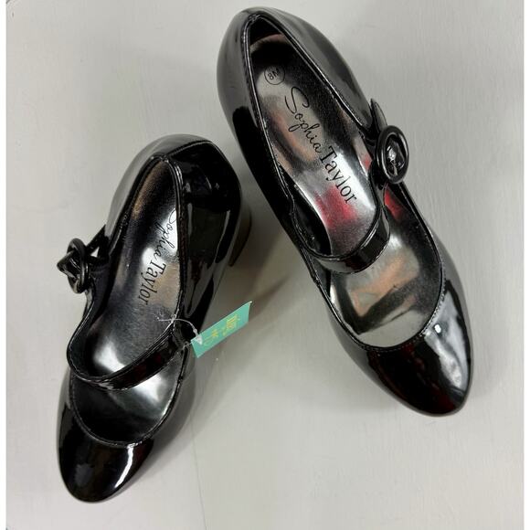 Sophie Taylor patent leather Mary Jane’s - Picture 4 of 10